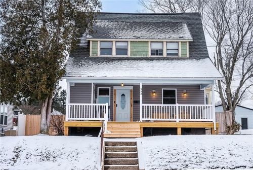 933 Oak St, Indiana, PA, 15701-1741 | Card Image