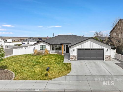 1432 Clearwater Way, Twin Falls, ID, 83301-8317 | Card Image