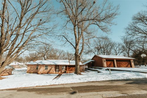 1506 8th Street, Pawnee, OK, 74058 | Card Image