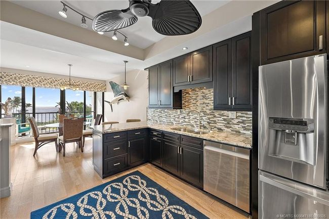 APT-1308 - 2806 Dune Dr, Condo with 3 bedrooms, 3 bathrooms and 2 parking in Stuart FL | Image 9