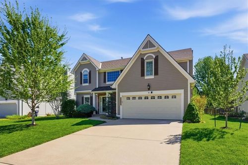 14531 S Kaw Dr, Olathe, KS, 66062-4866 | Card Image