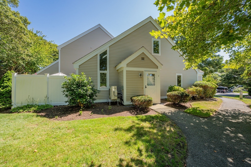 Howland Cir, Brewster, MA 02631