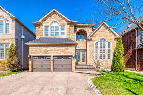 2361 Rideau Dr, Oakville, ON, L6H7J8 | Card Image