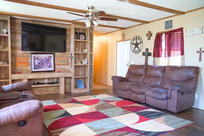 275 Wisteria Ln, House other with 3 bedrooms, 2 bathrooms and null parking in Nacogdoches TX | Image 6