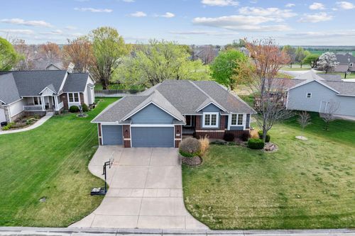 818 Streamside Ln, Clearwater, KS, 67026-8729 | Card Image