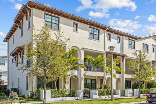 5255 Beckman Ter, Palm Beach Gardens, FL, 33418-6235 | Card Image