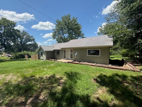 3202 E Chism St, Paris, AR, 72855-2907 | Card Image