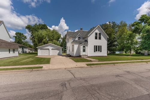 218 E Main St, Cyrus, MN, 56323-4622 | Card Image