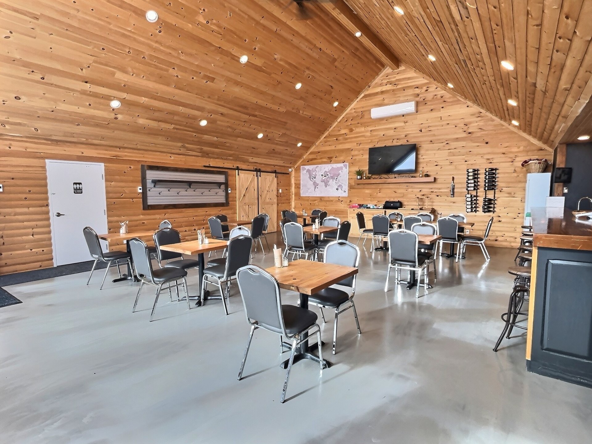 Commercial Sale in Laniel 3