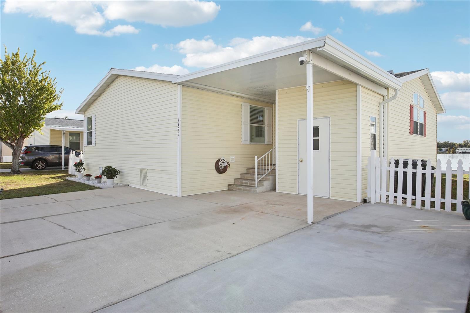 Residential in RIVERVIEW 4