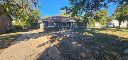 1609 Fairmount St, Wichita, KS, 67208-1916 | Card Image