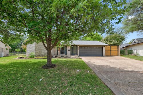9226 Meadow Vale, Austin, TX, 78758-6137 | Card Image