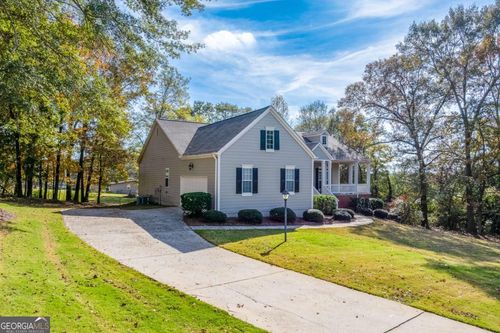 1151 Emperor Ln, Hoschton, GA, 30548-3635 | Card Image