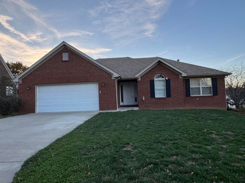 1054 Devane Ln, Frankfort, KY, 40601-8467 | Card Image