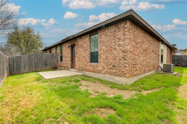 119 Creekside Villa Dr, Home with 3 bedrooms, 2 bathrooms and 2 parking in Kyle TX | Image 22