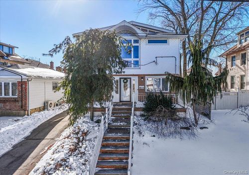 157-40 9th Ave, Beechhurst, NY, 11357-1318 | Card Image