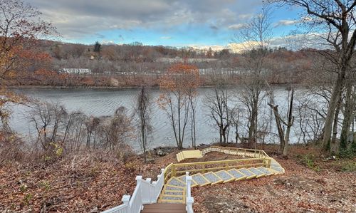 112 River Rd, Shelton, CT, 06484-4444 | Card Image