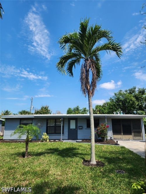 2047 Harbor Ln, NAPLES, FL, 34104-4217 | Card Image