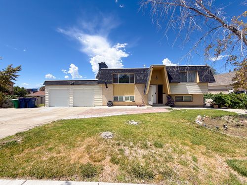9640 S Flint Dr, Sandy, UT, 84094-3715 | Card Image