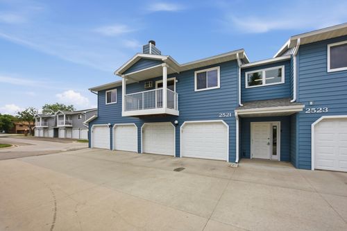 f203-2521 25th St S, Fargo, ND, 58103-5009 | Card Image