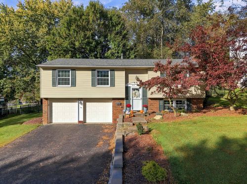 700 Fruitwood Drive, Bethel Park, PA, 15102 | Card Image