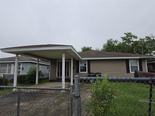1104 Sally Mae St, Lake Charles, LA, 70601-1528 | Card Image