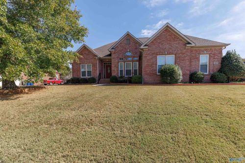 223 Clouds Creek Dr, Huntsville, AL, 35806-4076 | Card Image