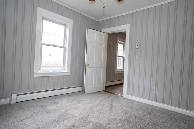 6 Elm St S, House other with 3 bedrooms, 1 bathrooms and 2 parking in Barre MA | Image 11
