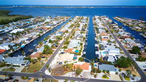 9820 Royal Palm Dr, BRADENTON, FL, 34210-1332 | Card Image