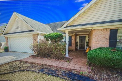 200 Syracuse Ln, Covington, GA, 30016-7671 | Card Image