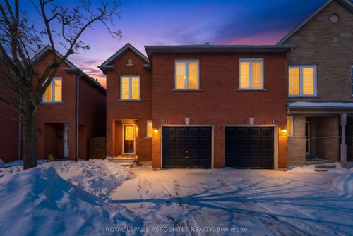 22-1995 Pine Grove Ave, Pickering, ON, L1V6W4 | Card Image