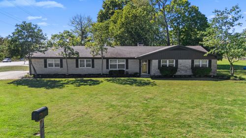 25 Donna Dr, Frankfort, KY, 40601-9615 | Card Image