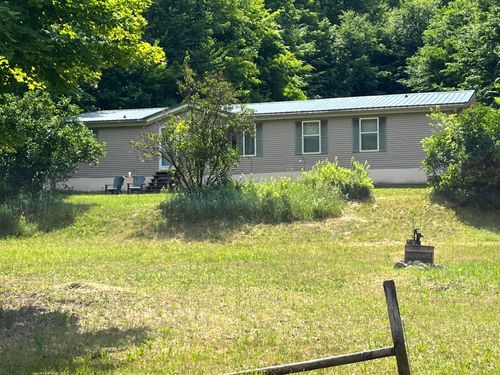 136 Columbian Rd, Cranberry Lake, NY, 12927-7706 | Card Image