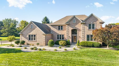 9981 Sugarleaf Pl, Fishers, IN, 46038-5517 | Card Image