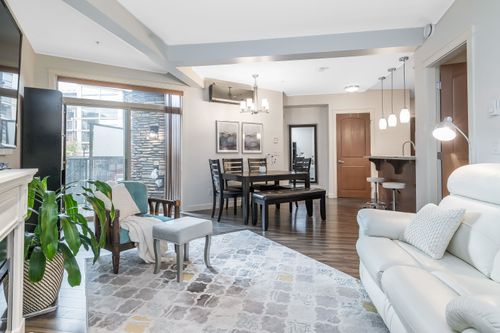 202-32445 Simon Ave, Abbotsford, BC, V2T0G7 | Card Image