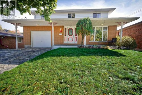 781 Grandview Blvd, Sudbury, ON, P3A4Z8 | Card Image