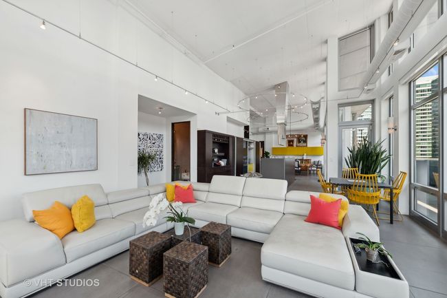 APT-1401 - 740 W Fulton St, Condo with 3 bedrooms, 3 bathrooms and 2 parking in CHICAGO IL | Image 9