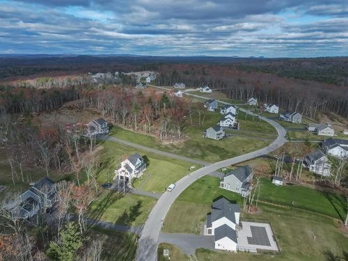 52 Daniel Rd, Derry, NH, 03038-7309 | Card Image