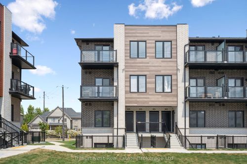 34-10 S Creek Dr, Kitchener, ON, N2R0B3 | Card Image