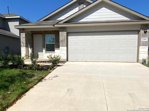 22507 Green Jacket, San Antonio, TX, 78261-2992 | Card Image