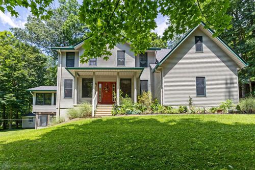 306 E Woodside Dr, Gambier, OH, 43022-7712 | Card Image