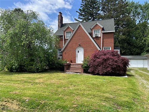 1024 Brittain Rd, Akron, OH, 44305-1002 | Card Image