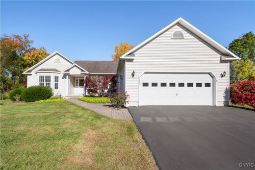 7280 Moss Creek Circle, Salina, NY, 13090 | Card Image