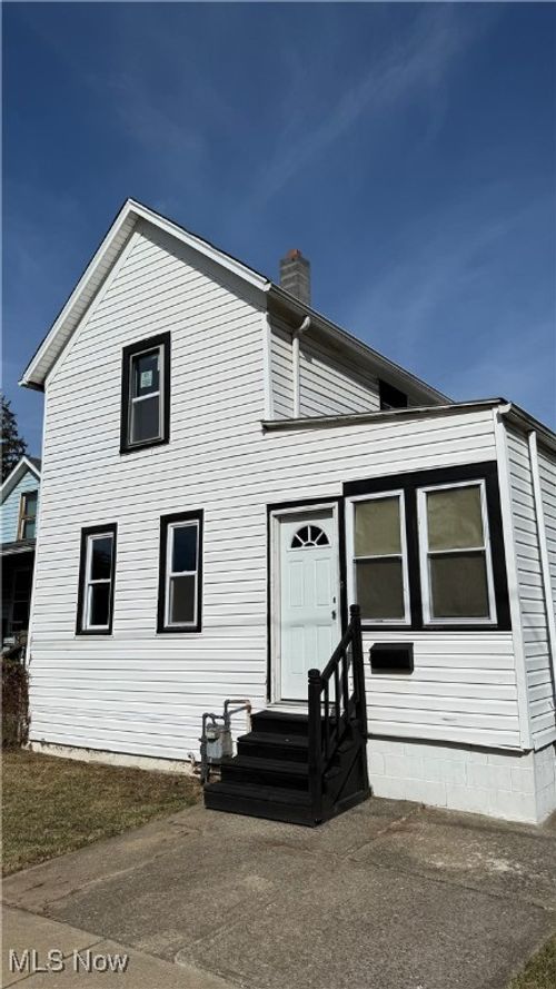 7604 Dudley Ave, Cleveland, OH, 44102-4129 | Card Image