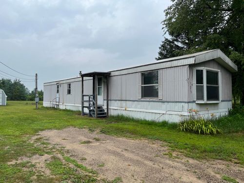 975 N Dickinson Ave, Hesperia, MI, 49421-9267 | Card Image