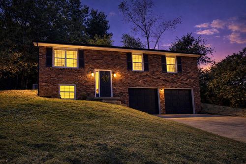 243 Juniper Ct, Mt Sterling, KY, 40353-1072 | Card Image