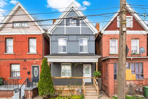 490 Wentworth St N, Hamilton, ON, L8L5W9 | Card Image