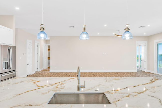 Kitchen | Image 12