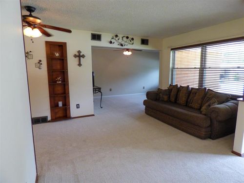 106 Kelly Drive, Moore, OK, 73160 | Card Image