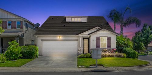 12212 Habitat Way, Rancho Cordova, CA, 95742-7703 | Card Image